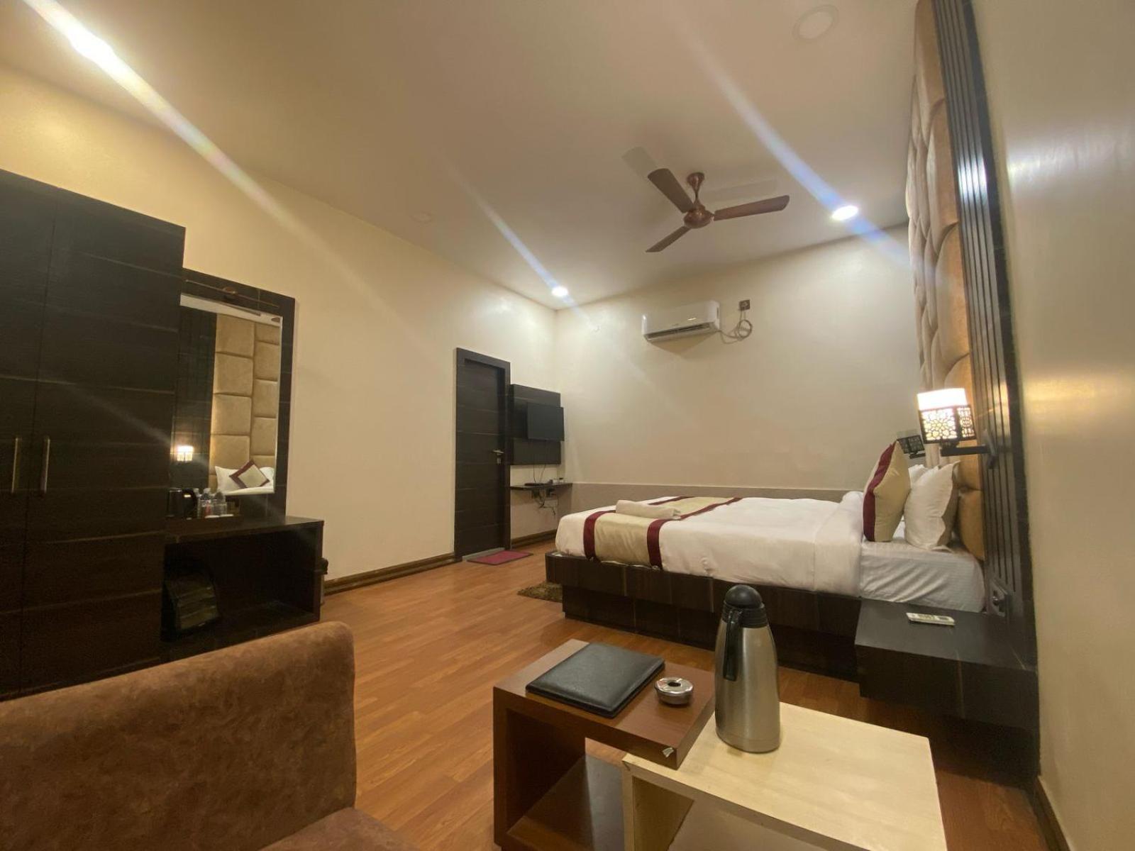 Hotel New Grand Deoghar Exterior photo