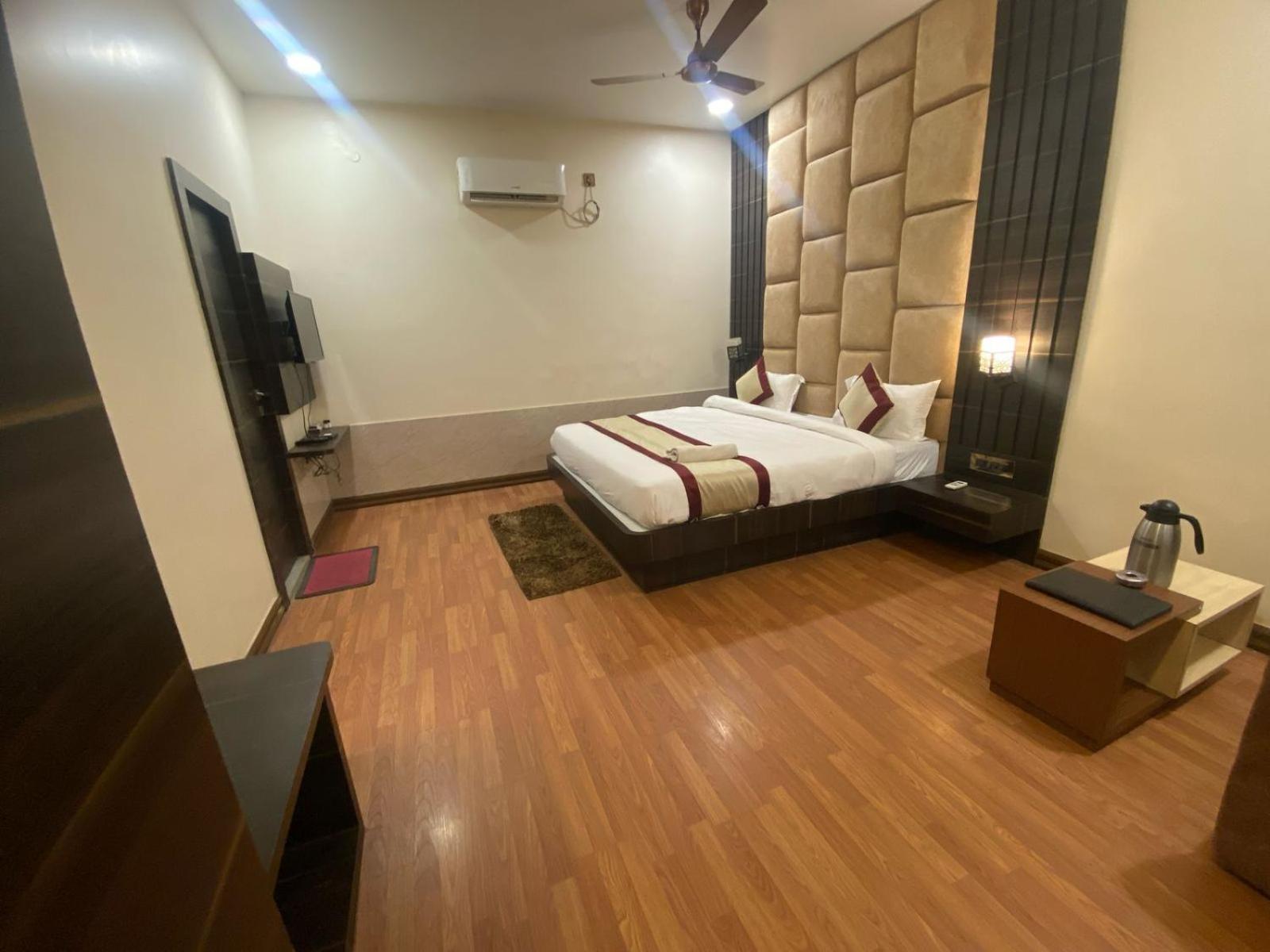 Hotel New Grand Deoghar Exterior photo
